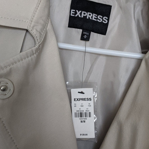 BNWT Express Ruffle Trench Coat - Picture 2 of 6